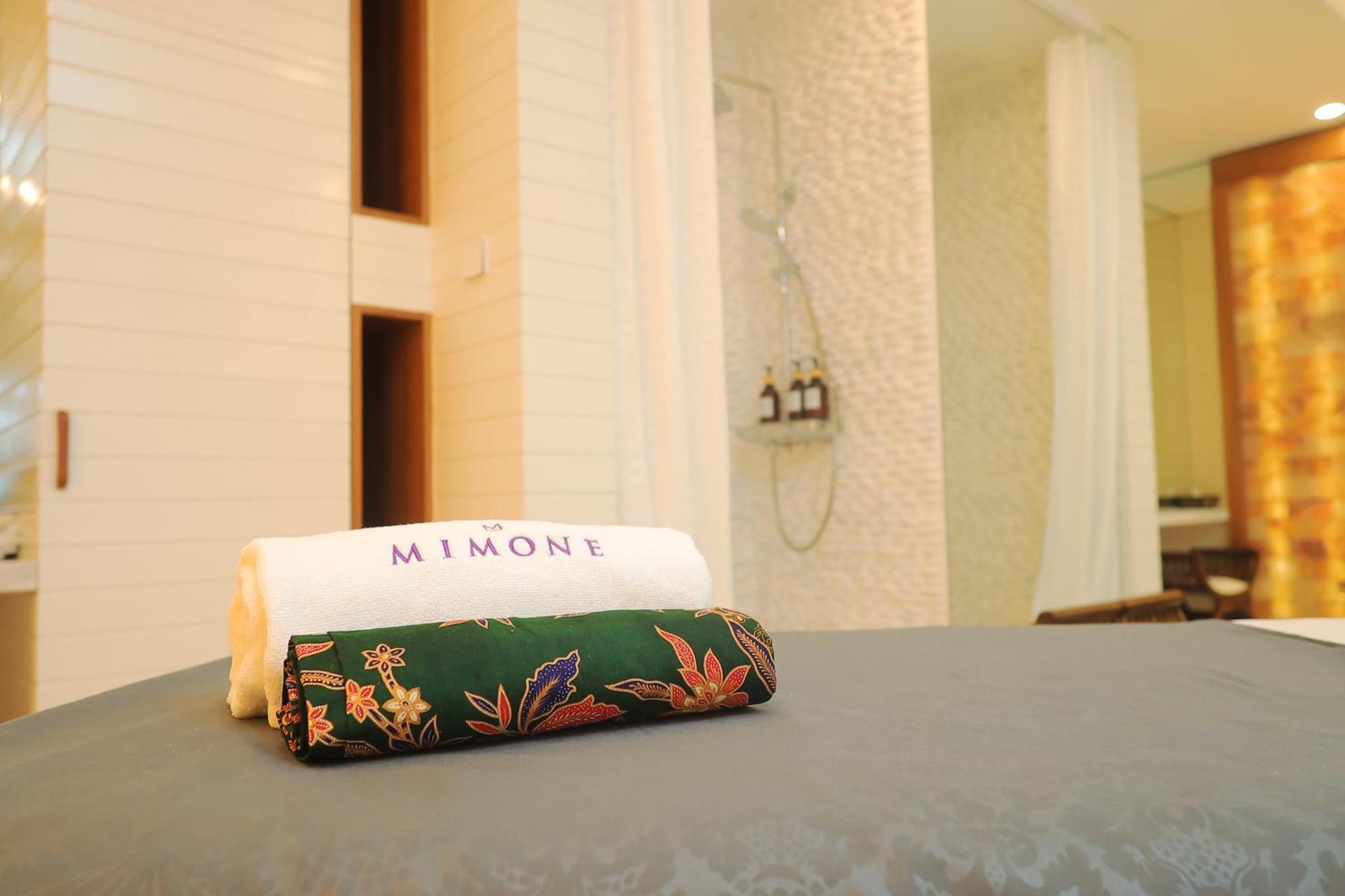 The Riyaz Lavanya Langkawi 珍南海滩 外观 照片 A folded bath towel