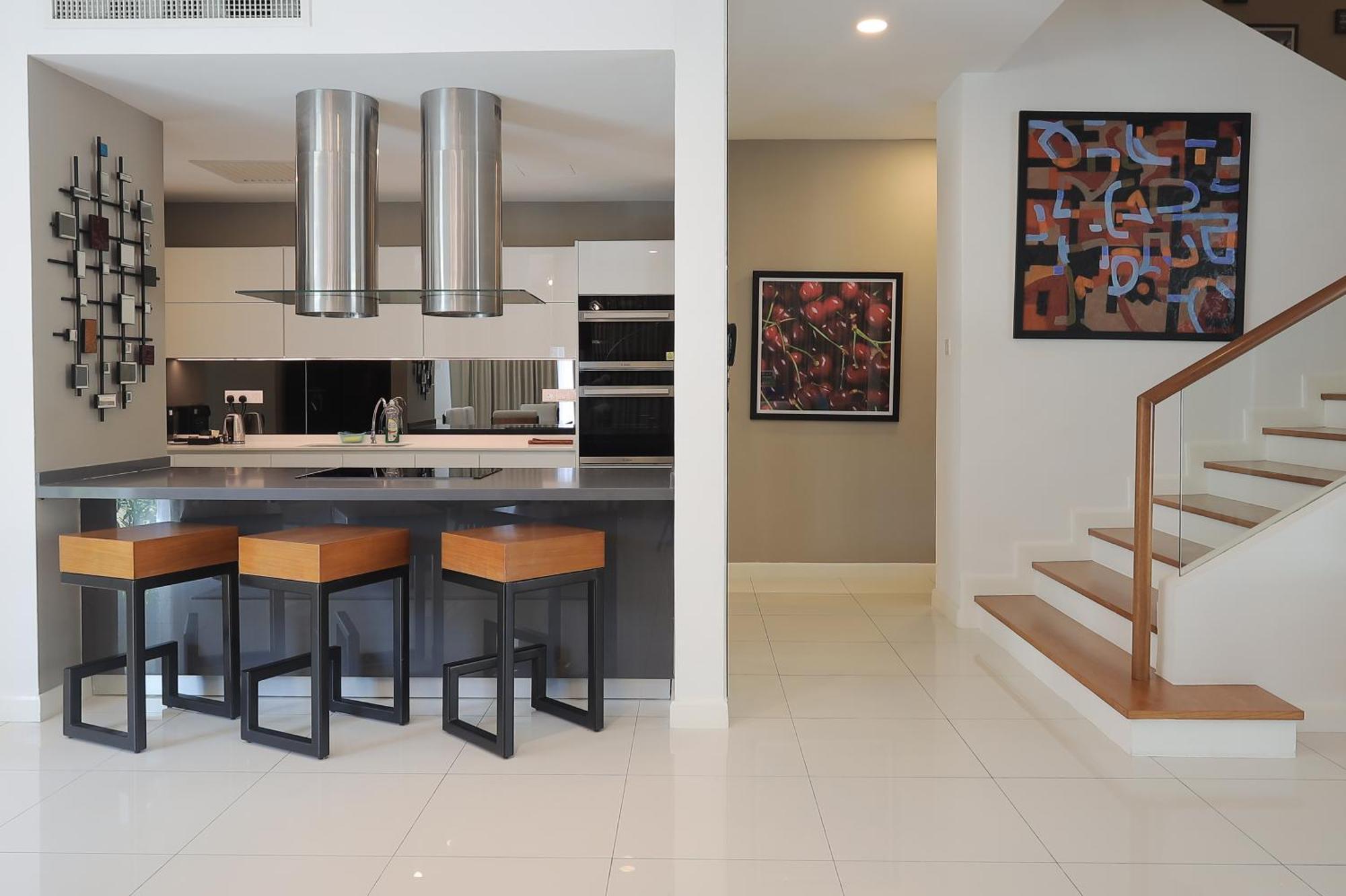 The Riyaz Lavanya Langkawi 珍南海滩 外观 照片 A modern kitchen