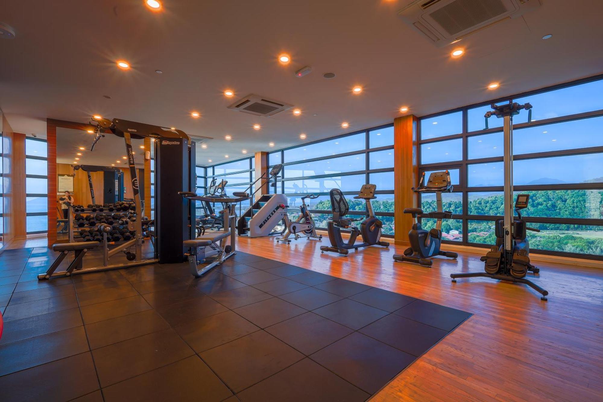 The Riyaz Lavanya Langkawi 珍南海滩 外观 照片 The gym at the hotel