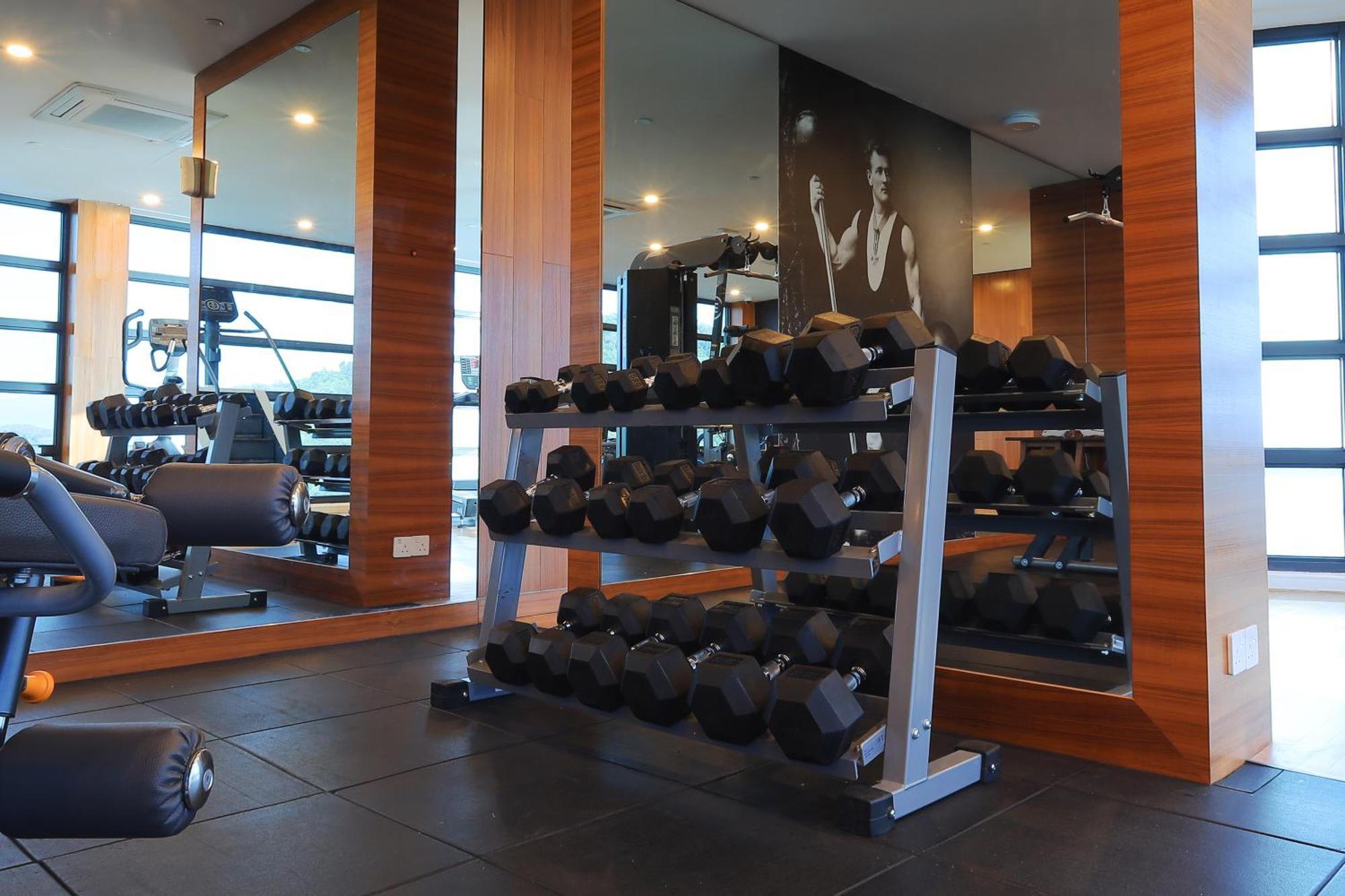 The Riyaz Lavanya Langkawi 珍南海滩 外观 照片 A dumbbell rack