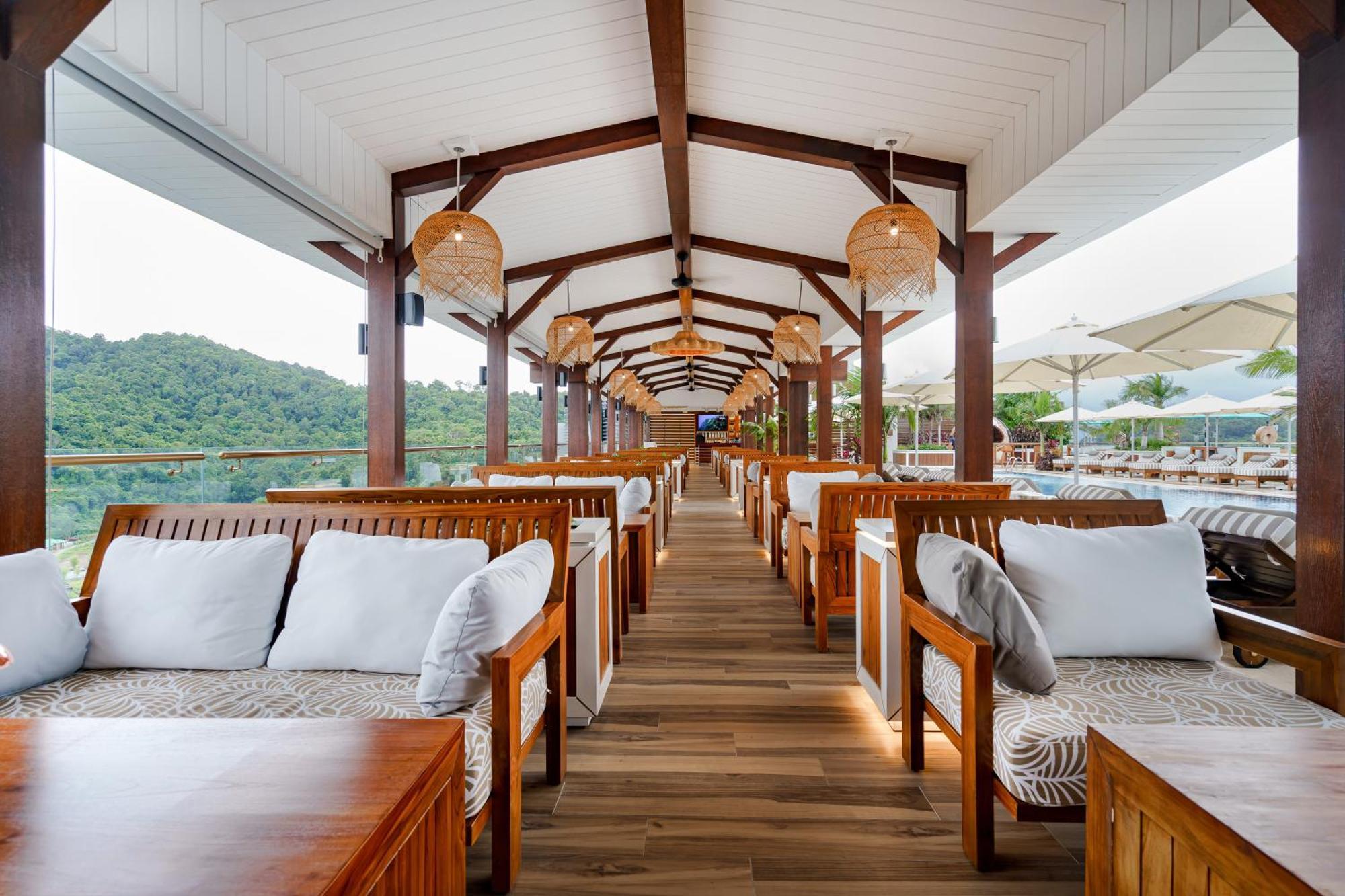The Riyaz Lavanya Langkawi 珍南海滩 外观 照片 The interior of the restaurant