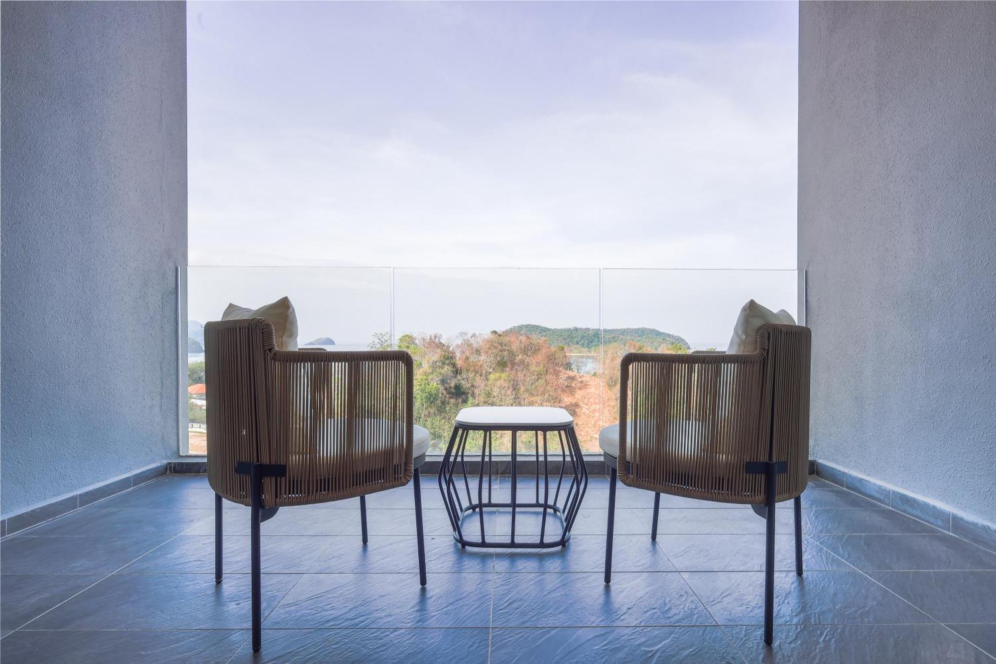 The Riyaz Lavanya Langkawi 珍南海滩 外观 照片 View from the hotel